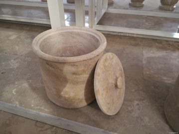匠心獨(dú)運(yùn)，石韻天成——走進(jìn)云南活發(fā)石材加工產(chǎn)品展示